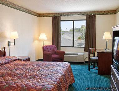 Heritage Inn Augusta Bilik gambar